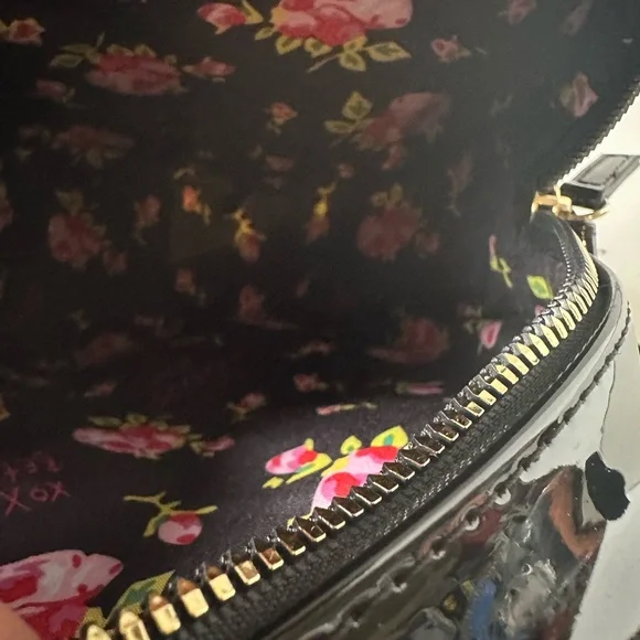 NWT Betsey Johnson Sugar Black Patent Faux Crowned Floral Skullcandy Crossbody - Picture 5 of 7